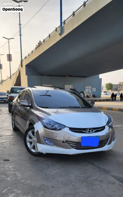 Hyundai Elantra Limited 2