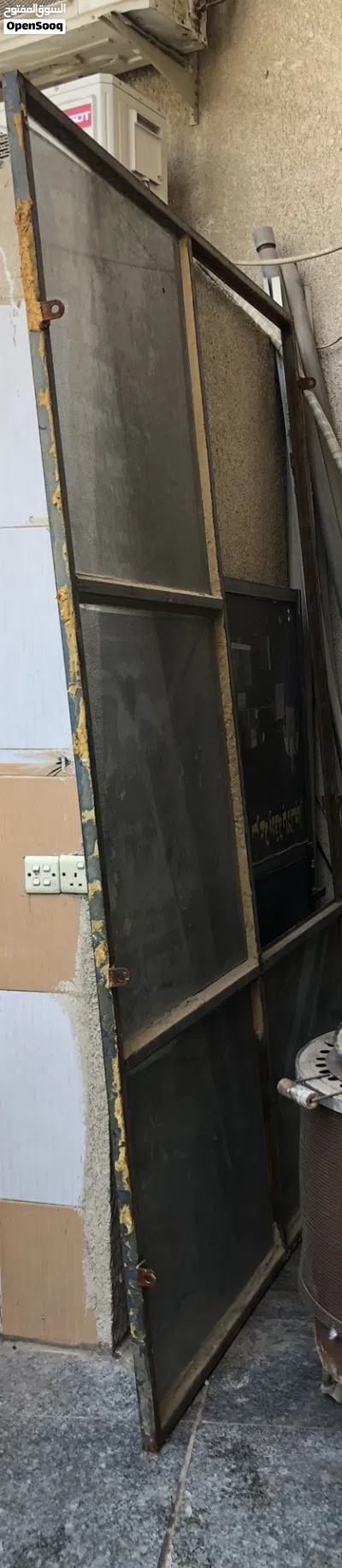 واجهة محل او كهوة جام خانة وباب 2