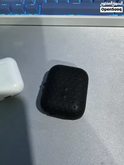 سماعات أبل إيربودز الجيل الثاني أصلية (Apple AirPods Gen 2) مع كفر حماية 3