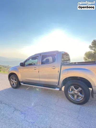 Isuzu D-Max LS 4