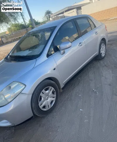 Nissan Tiida 2