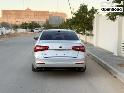 Kia Cadenza Limited 4