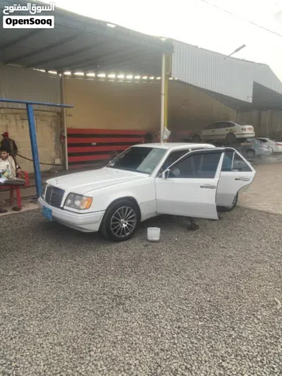 Mercedes Benz E-Class E 320 4