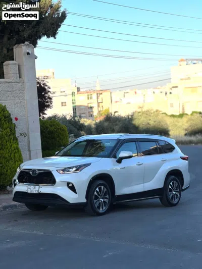 Toyota Highlander XLE 3