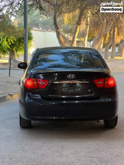 هيونداي افانتي Standard 2