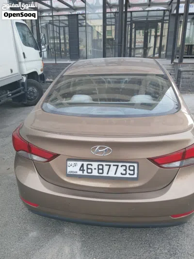 Hyundai Elantra Limited 4