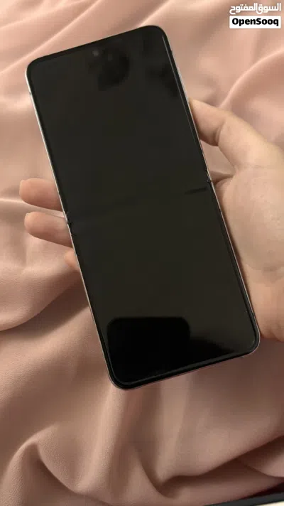 موبايل جالاكسي z flip 5 مستعمل شبه جديد نظيف جداً 512GB بلون mint 3