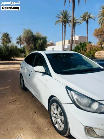 Hyundai Accent GL 2
