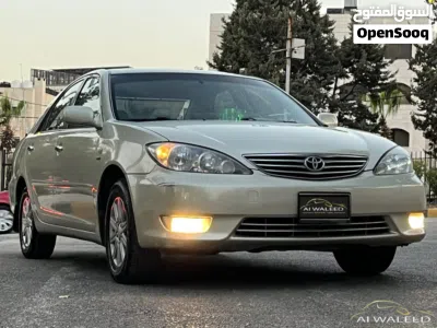 Toyota Camry GLI 2