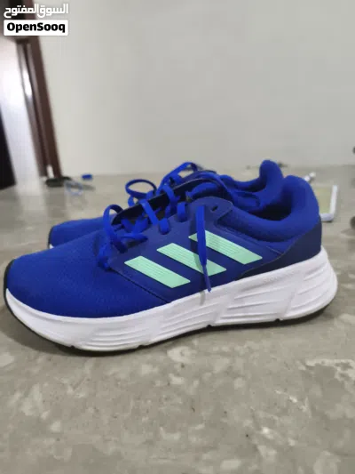 Adidas blue striped good condition clean shoes 2