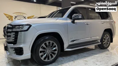 Toyota Land Cruiser VXR 2