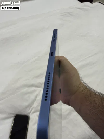 iPad 10.9 10th Generation WiFi 64gb 4