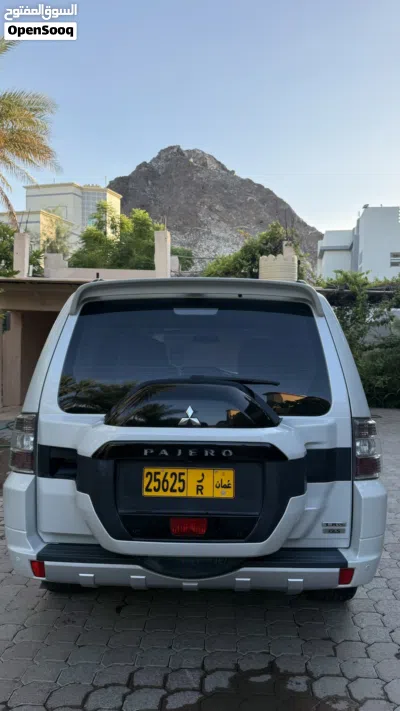 ميتسوبيشي باجيرو GLX 4