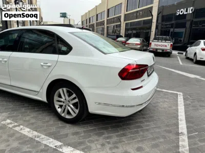 Volkswagen Passat SE 4