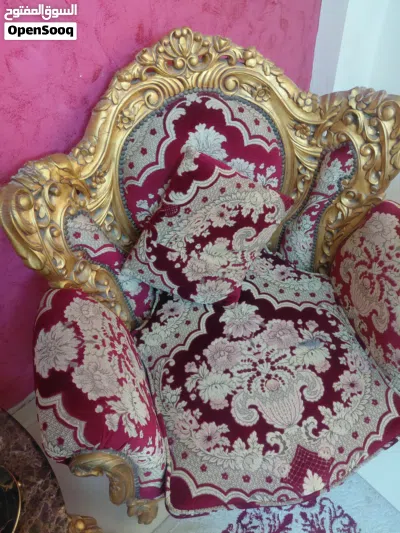 طقم كنب للبيع بسعر مغري 3