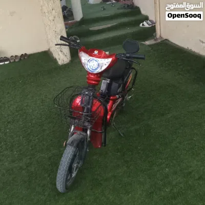 سكوتر مستعمل بحاله ممتازه اسعر 60 4