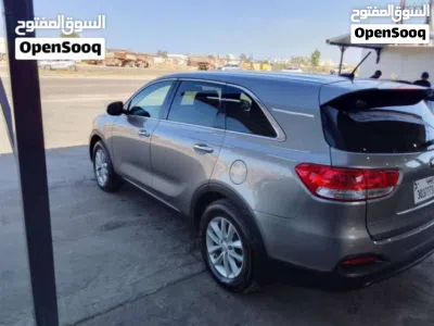 كيا سورينتو Standard 3