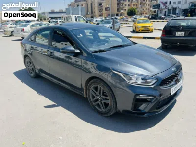Kia Forte GT 4