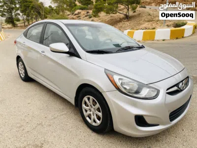 Hyundai Accent Standard 2