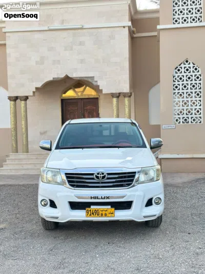 Toyota Hilux GLX 2