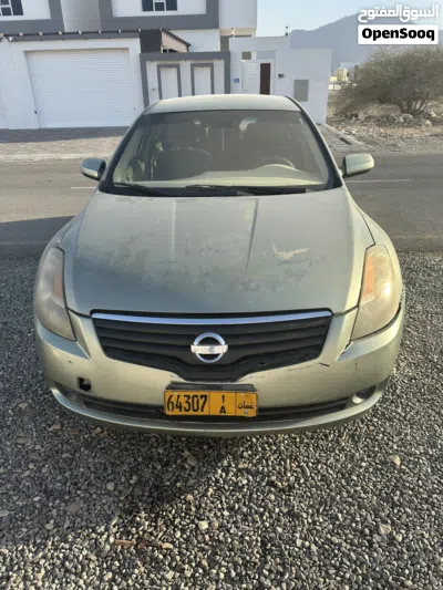 Nissan Altima S 4