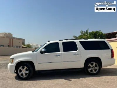 Chevrolet Suburban Premier 2