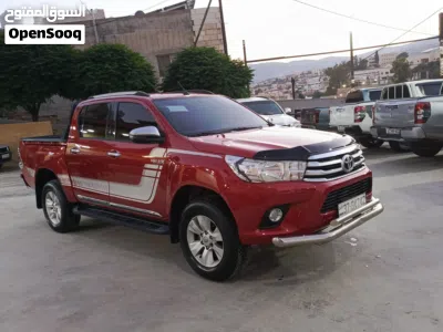 Toyota Hilux SR5 4