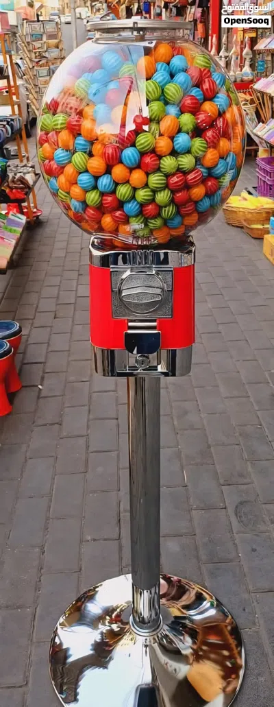 ماكينة بيع العلكة والكرات 2