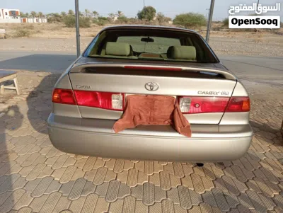 Toyota Camry SE 4
