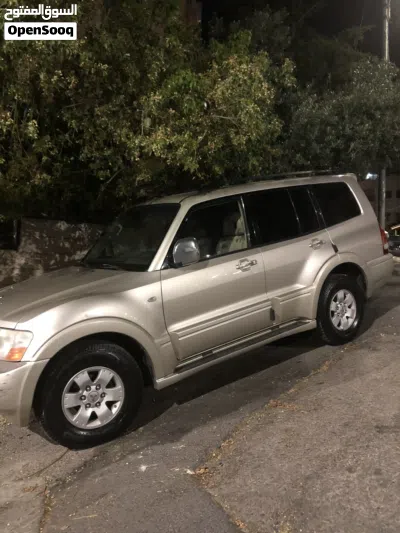 ميتسوبيشي باجيرو GLS 2