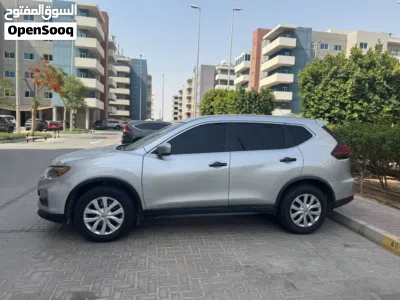 Nissan Rogue S 2