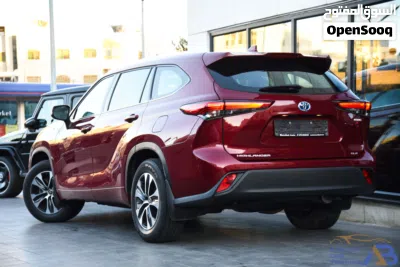 Toyota Highlander GLE 2