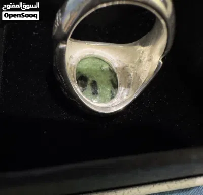 خاتم فضة عيار 950 مرصع بحجر الزوسيت النادر الخاتم من صياغة ورشة الشريف مع ختم الورشة 2