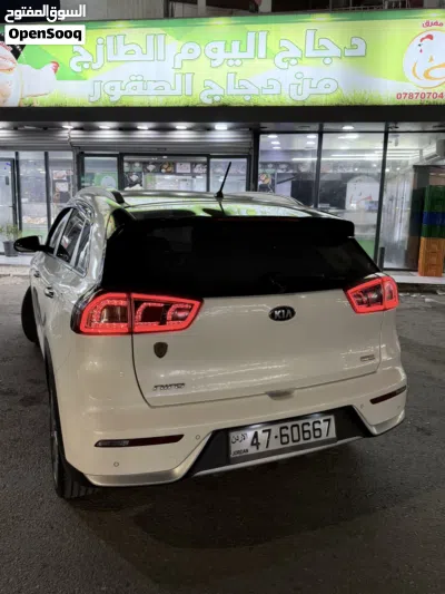 كيا نيرو EX Touring 3