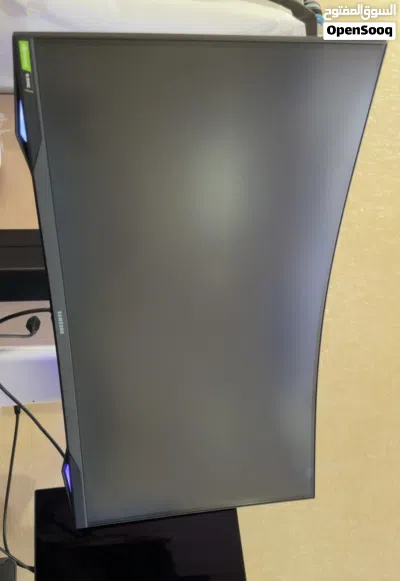 شاشة سامسونق G7 32 كيرڤ 3