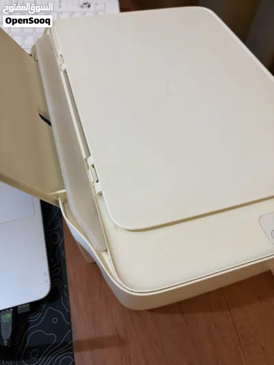 طابعة وناسخه hp ملونه، مستعملة استعمال خفيف 4