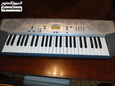 بيانو PIANO نوع Casio موديلSONG BANK HEY BOARD كواليتي عالي جدا استخدام شهر شبه جديد كهرباء وبطارية 2