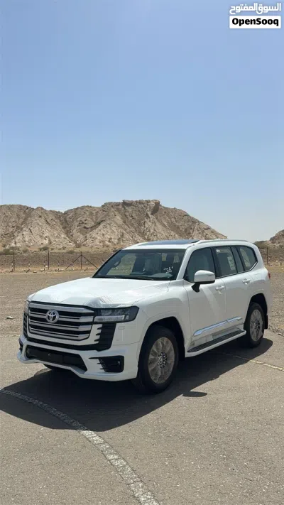 تويوتا لاند كروزر GXR 3