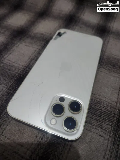 ايفون 12بروماكس 2