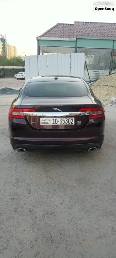 جاكوار XF Luxury 4