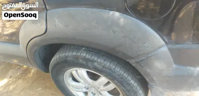 Hyundai Tucson GL 4