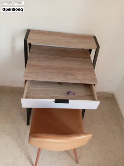 طاولة وكرسي للبيع chair and desk /table 3