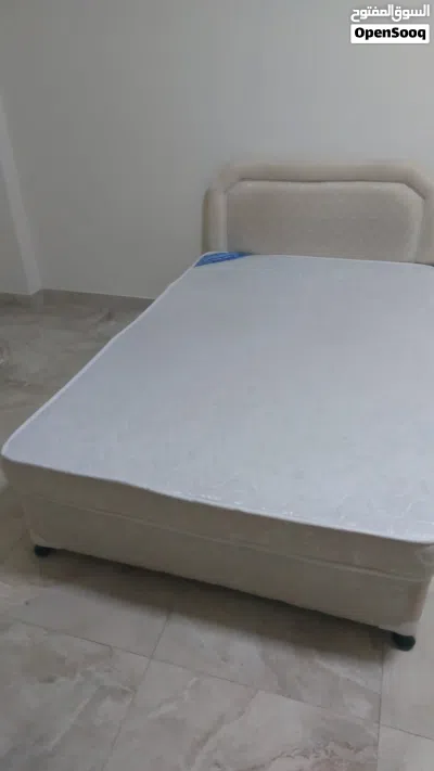 السلام عليكم و رحمة الله و بركاته سرير جديد للبيع السعر 35 ريال نظيف جداً 2