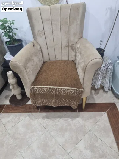 Beautiful sofa set for sale 4