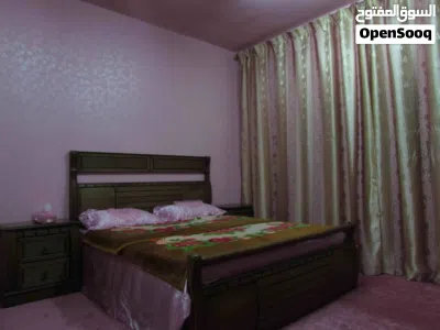 غرفة نوم خشب بحالة ممتازة 3