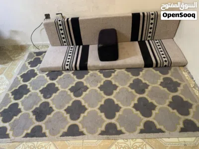 ما خاد كراسي نظيفة جديدة ما فيها شي أربع مخاط 3