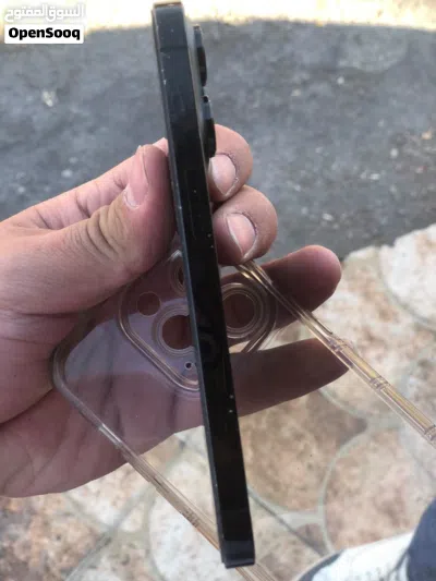 ايفوان 14 برو جهاز وكاله غير مستبدل اي قطّعه فقط مكسور باك 3