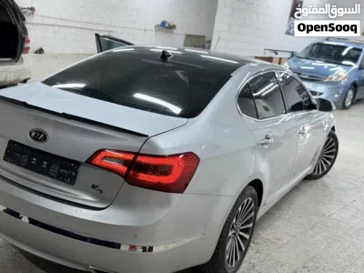 Kia Cadenza Premium 2