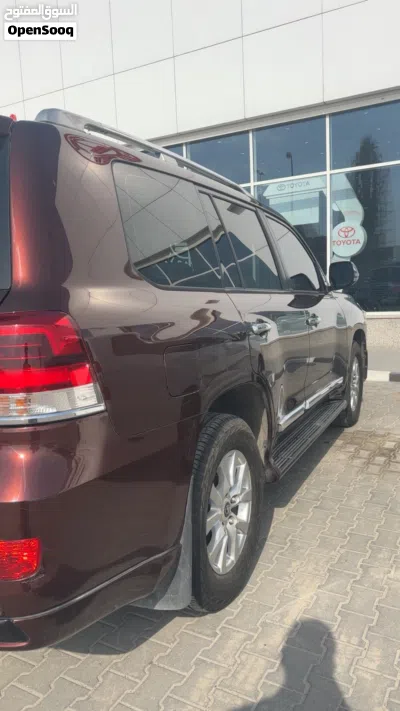 Toyota Land Cruiser GXR 3