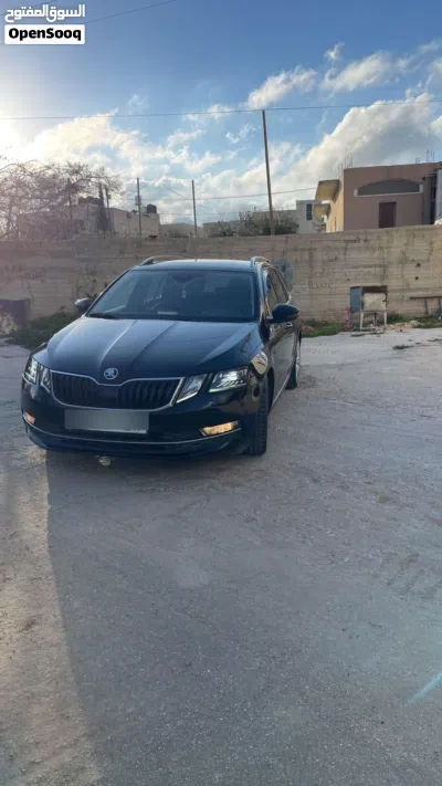 سكودا اوكتافيا Standard 3